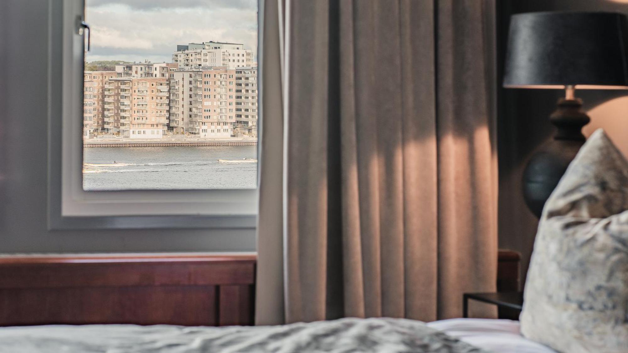 Quality Waterfront Hotell